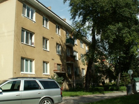 Bytový dom Komenského sady 61/2-6, Nová Dubnica